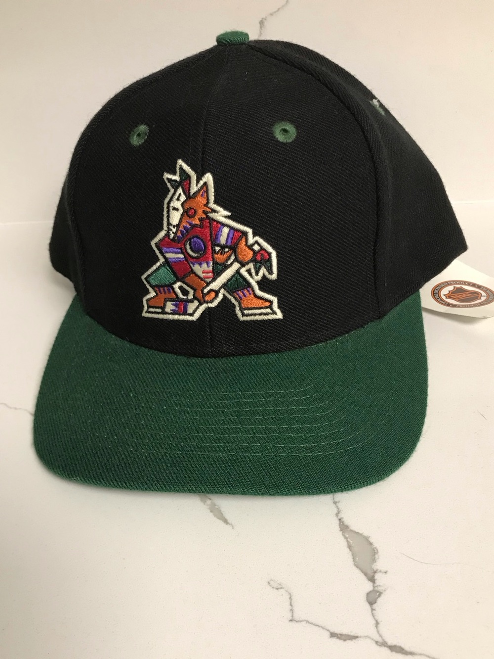 NHL Phoenix Coyotes Black Hockey NHL Official SnapBack Vintage Cap